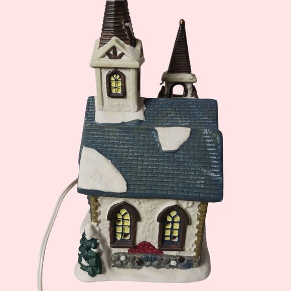 Christmas Streets Vtg Church Light-Up Holiday Village Decoration Ceramic 10x7x5 - Picture 4 of 9
